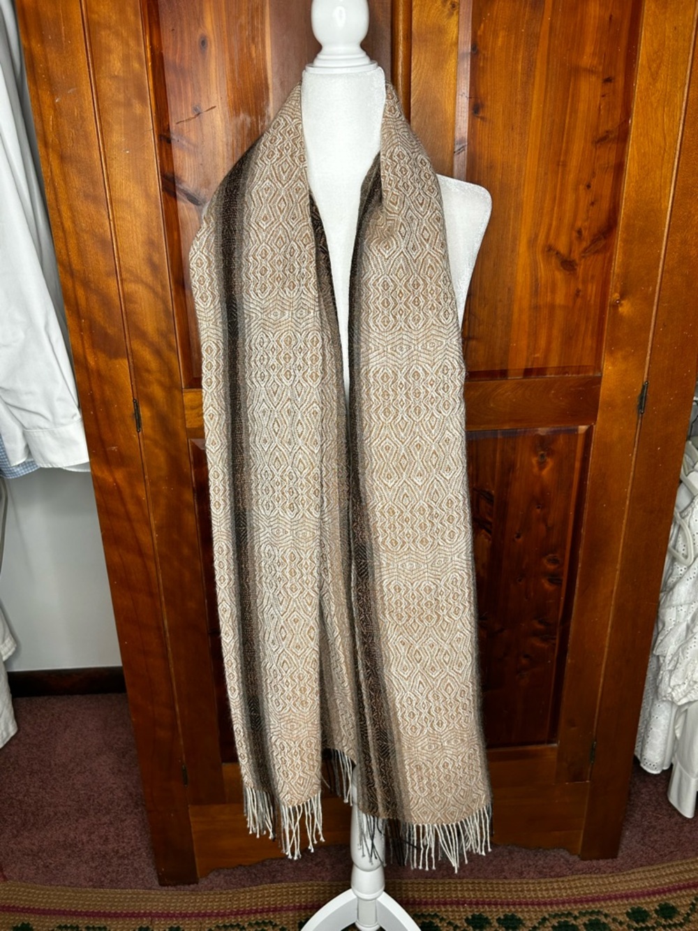Peruvian 100% Baby Alpaca Oversized Shawl Wrap Scarf Soft Fringe Pashmina Style - Picture 11 of 15